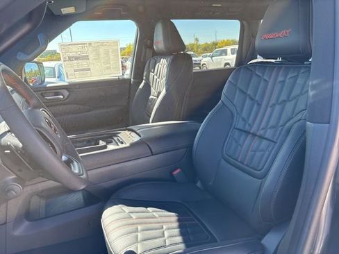 New 2026 Nissan Armada PRO-4X AWD/4WD image 6