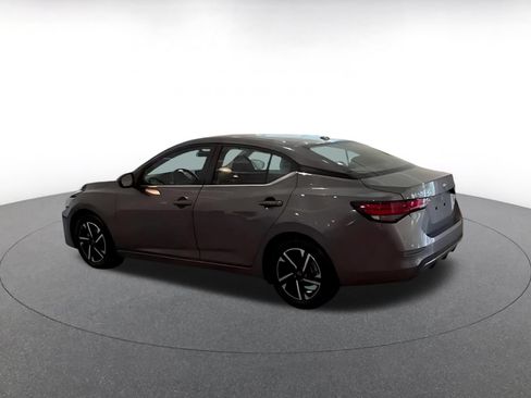 Used 2025 Nissan Sentra SV FWD image 7