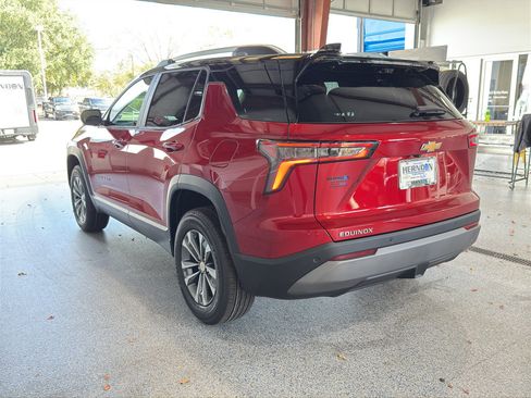New 2026 Chevrolet Equinox LT image 5