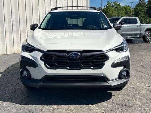 Used 2024 Subaru Crosstrek 2.5i Limited AWD/4WD image 3