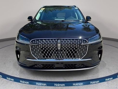 New 2026 Lincoln Aviator AWD image 1
