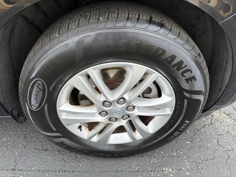 Used 2019 Buick Enclave Essence AWD/4WD image 7