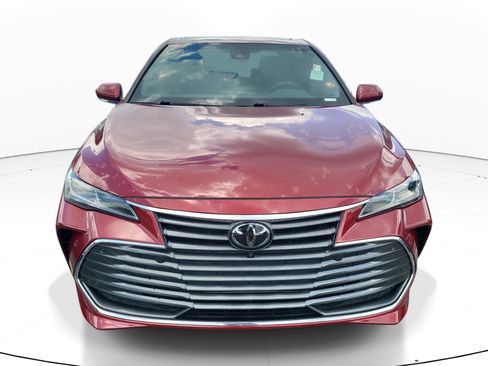 Used 2021 Toyota Avalon Limited w/ Advanced Safety Package FWD image 2