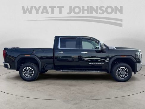 Used 2026 GMC Sierra 2500 SLT AWD/4WD image 6
