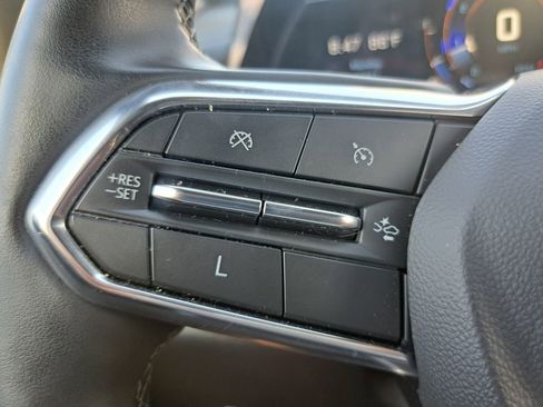 Used 2025 Chevrolet Equinox LT FWD image 14