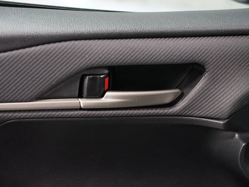 Certified 2025 Toyota Camry SE image 33