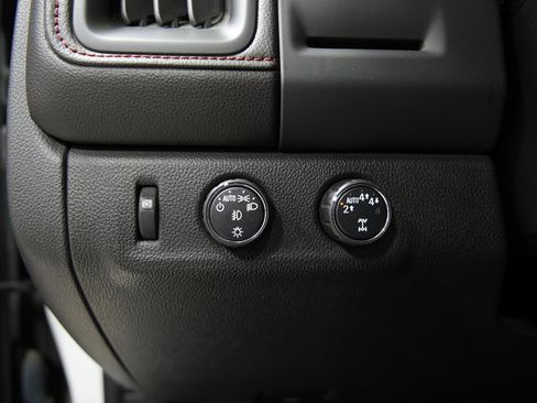 Used 2019 GMC Canyon All Terrain w/ Trailering Package AWD/4WD image 28