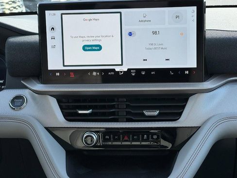 New 2026 Ford Explorer Active w/ Active Comfort Package image 9