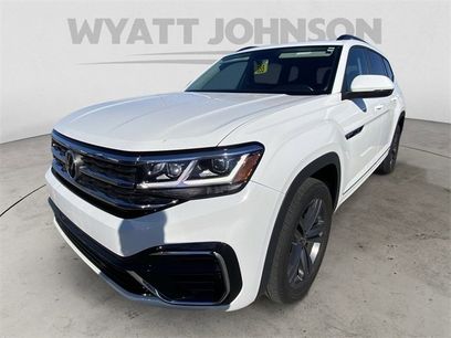 Used 2021 Volkswagen Atlas SE w/ Panoramic Sunroof Package