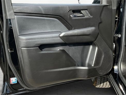 Used 2024 Chevrolet Colorado LT w/ LT Convenience Package II image 24