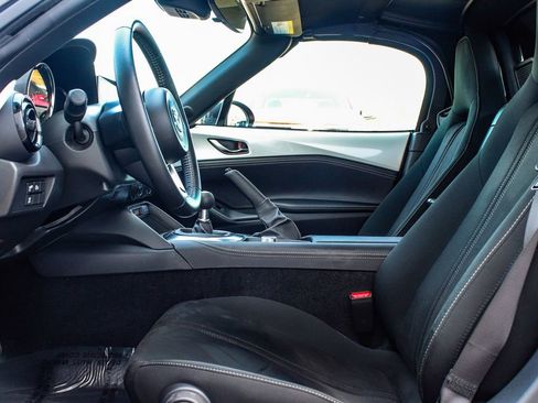 Used 2024 MAZDA MX-5 Miata Club image 30