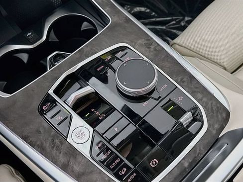 New 2027 BMW X7 xDrive40i AWD/4WD image 17
