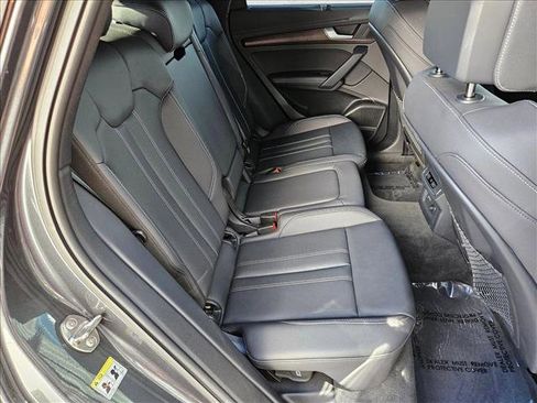 Used 2025 Audi Q5 2.0T Premium Plus image 16