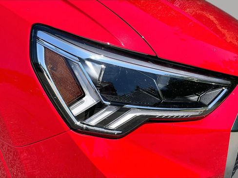 Used 2025 Audi Q3 2.0T Premium AWD/4WD image 27