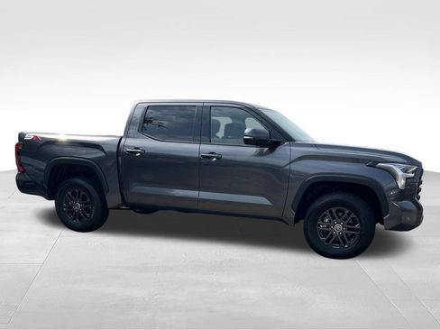 Used 2023 Toyota Tundra SR5 w/ SR5 Convenience Package AWD/4WD image 2