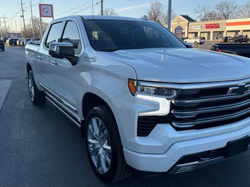 Used 2024 Chevrolet Silverado 1500 High Country w/ Technology Package image 6