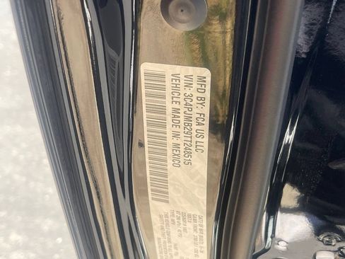 New 2026 Jeep Cherokee Limited AWD/4WD image 25