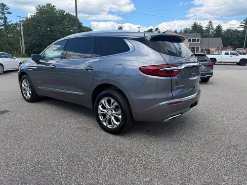 Used 2020 Buick Enclave Avenir w/ Avenir Technology Package AWD/4WD image 3