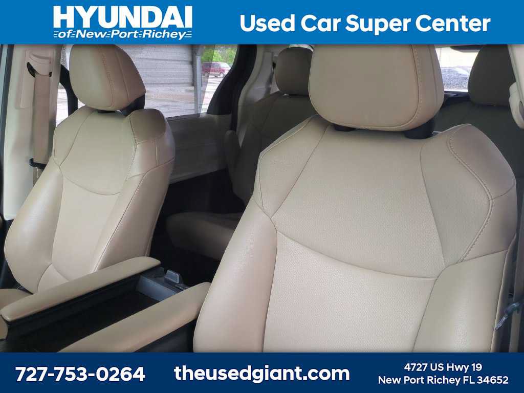 Used 2022 Toyota Sienna XLE FWD image 7