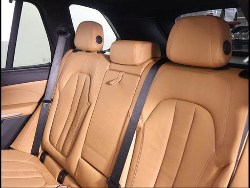 Used 2022 BMW X5 sDrive40i w/ M Sport Package RWD image 10