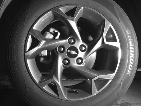 Used 2025 Chevrolet Trax LT FWD image 12