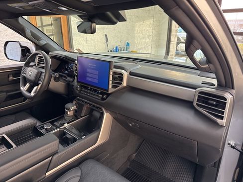 Used 2025 Toyota Tundra Limited image 53