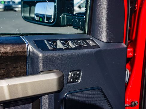 Used 2022 Ford F350 Lariat w/ Black Appearance Package image 22