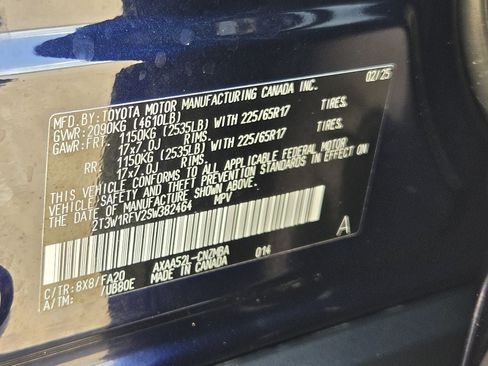 Used 2025 Toyota RAV4 XLE FWD image 32