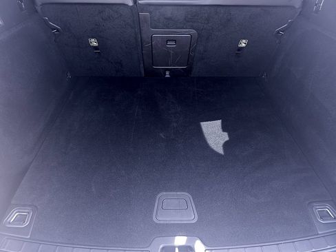 Certified 2025 Volvo XC60 B5 Core AWD/4WD image 20