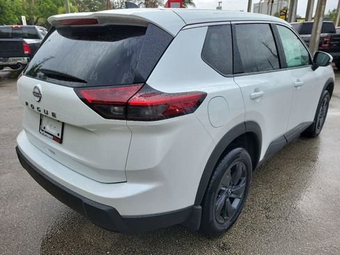 New 2026 Nissan Rogue SV image 7