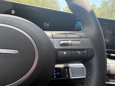 Used 2026 Hyundai Kona SEL Premium FWD image 37