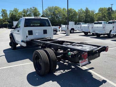 New 2026 RAM 5500 Tradesman AWD/4WD image 4