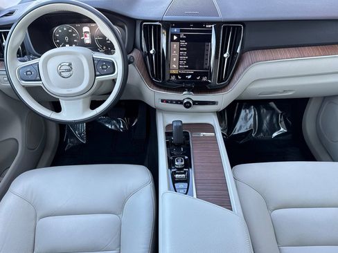 Used 2021 Volvo XC60 T8 Inscription Expression w/ Advanced Package image 14