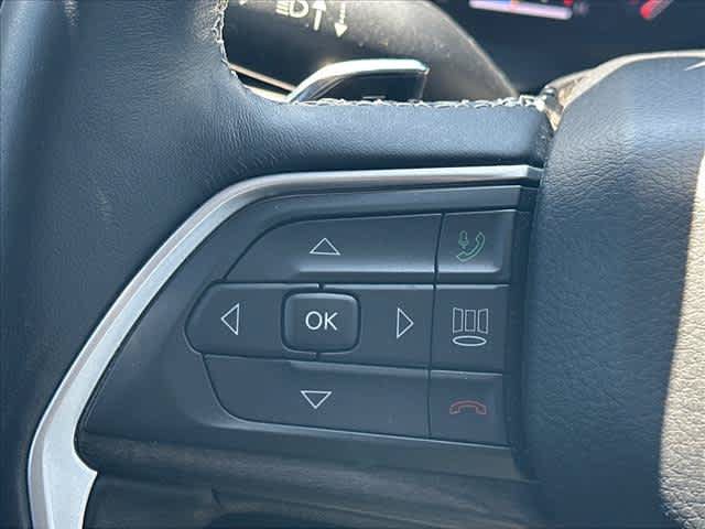 Used 2021 Jeep Grand Cherokee L Limited AWD/4WD image 23