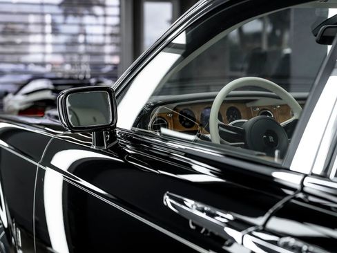 Used 2009 Rolls-Royce Phantom Sedan image 47