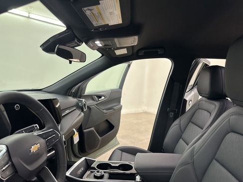 New 2026 Chevrolet Equinox LT w/ Convenience Package II image 30