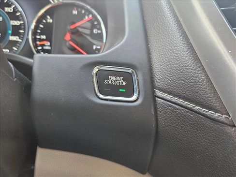 Used 2017 GMC Acadia Denali w/ Technology Package image 22