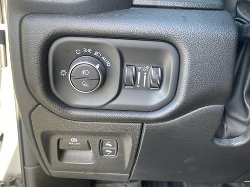 Used 2025 RAM 1500 Big Horn RWD image 16