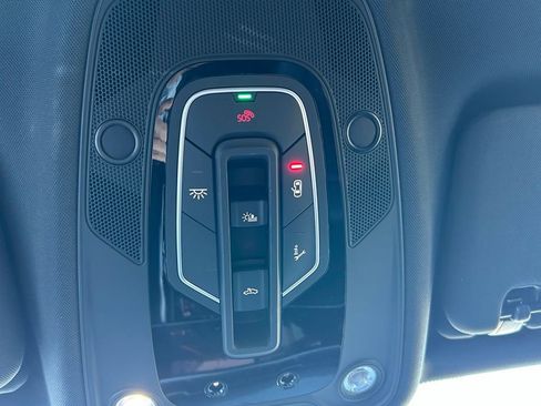 Used 2025 Audi Q7 3.0T Premium w/ Convenience Package image 42