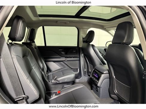 New 2026 Lincoln Aviator AWD image 15
