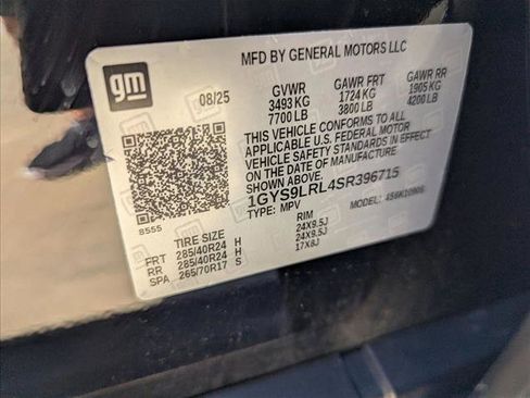 Certified 2025 Cadillac Escalade ESV Premium Luxury w/ Touring Package image 21