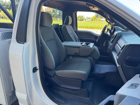 Used 2018 Ford F250 XL w/ STX Appearance Package AWD/4WD image 12