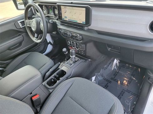 Certified 2024 Jeep Wrangler Willys 4xe image 25