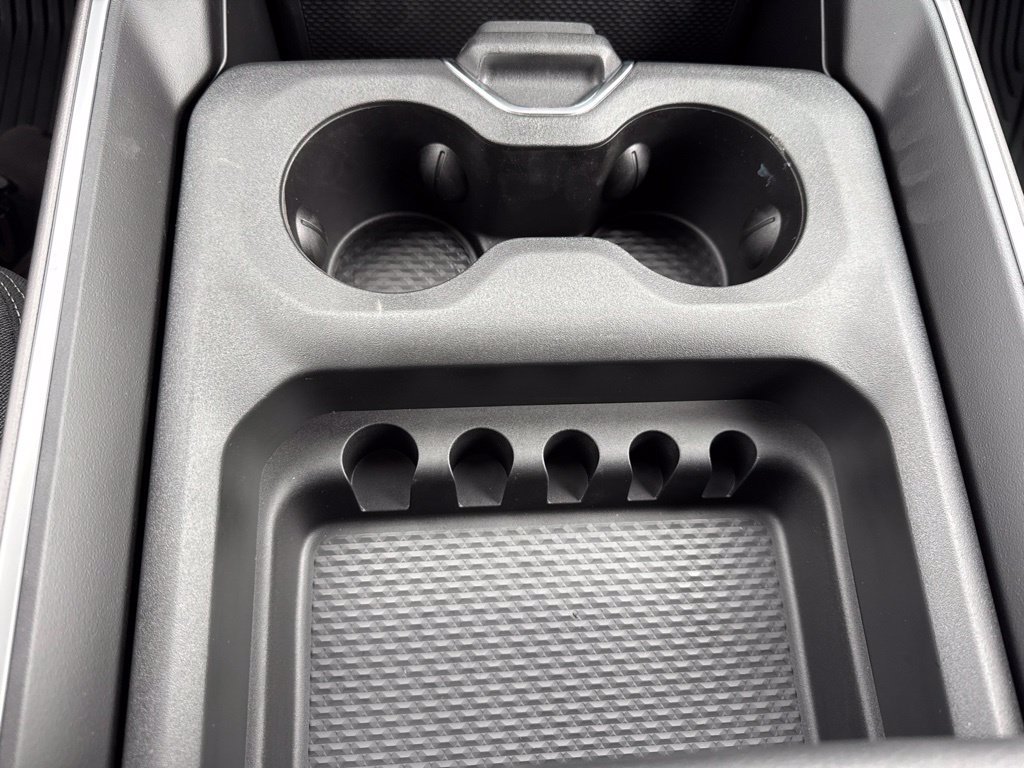 New 2027 RAM 3500 Big Horn AWD/4WD image 18