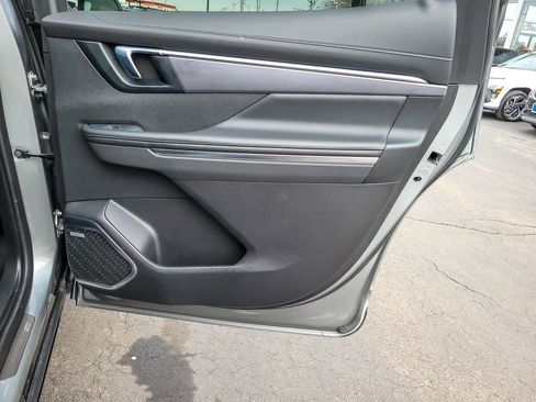 Certified 2025 Buick Enclave Sport Touring image 21