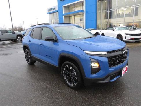 Used 2025 Chevrolet Equinox RS image 2