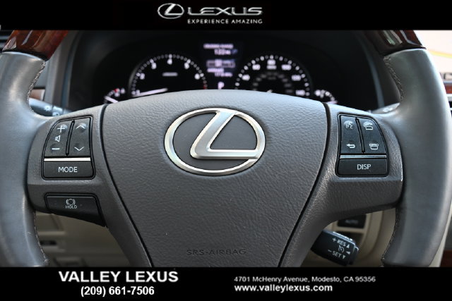 Used 2015 Lexus LS 460 w/ Comfort Package RWD image 10