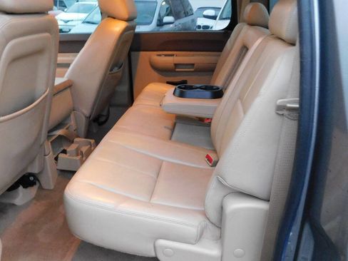 Used 2014 GMC Sierra 2500 SLE w/ Texas Edition image 38