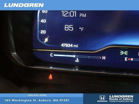 Used 2023 Chevrolet Tahoe Z71 w/ Z71 Off-Road Package AWD/4WD image 21
