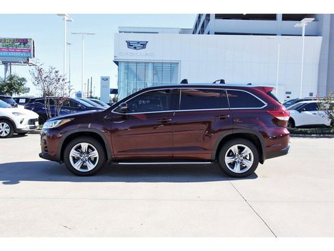 Used 2019 Toyota Highlander Limited image 3